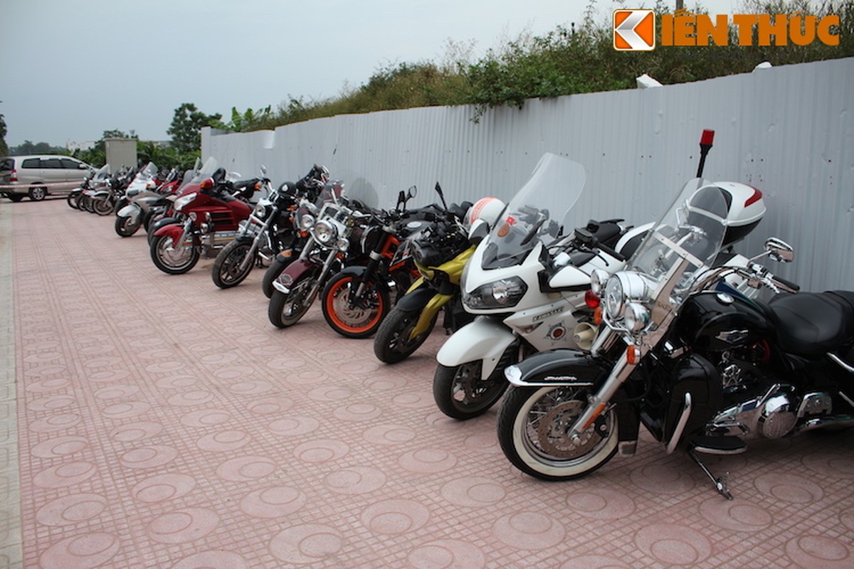 Dan moto “khung” du le khai truong Harley-Davidson Ha Noi-Hinh-8