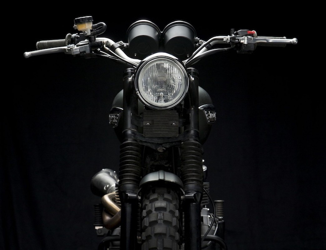 Soi “xe no” Triumph Scrambler trong Jurassic World-Hinh-4