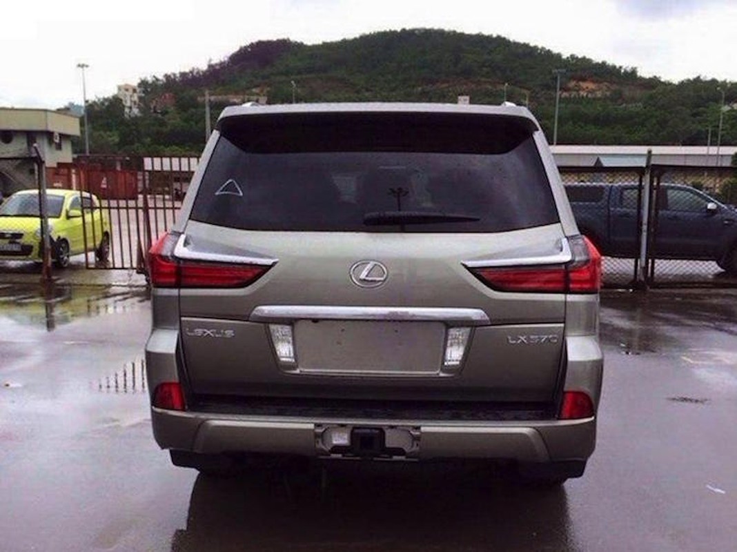 Ngam tu trong ra ngoai SUV Lexus LX 570 2016 sap ra mat-Hinh-3