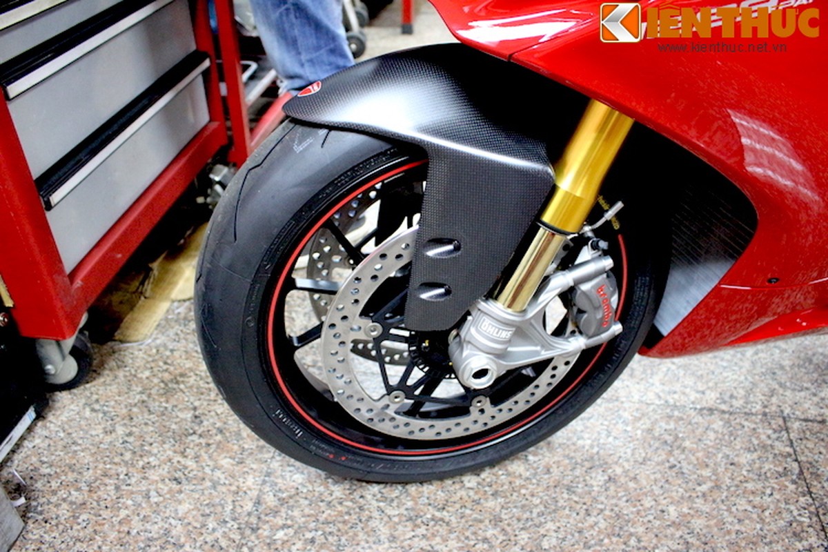 Sieu moto Ducati 1299 Panigale S chinh hang dau tien ve Ha Noi-Hinh-5