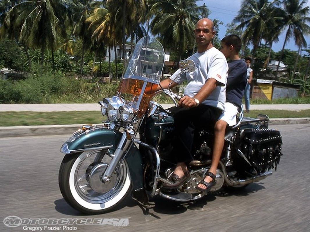 Ngam nhung chiec moto co tren duong pho Cuba-Hinh-12