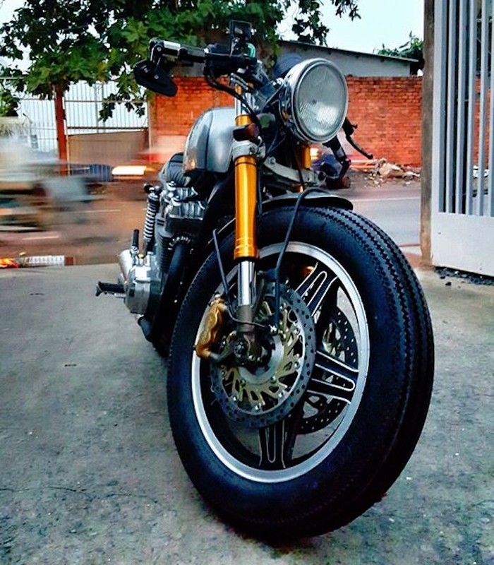 Ban do Honda CB750 cafe racer 