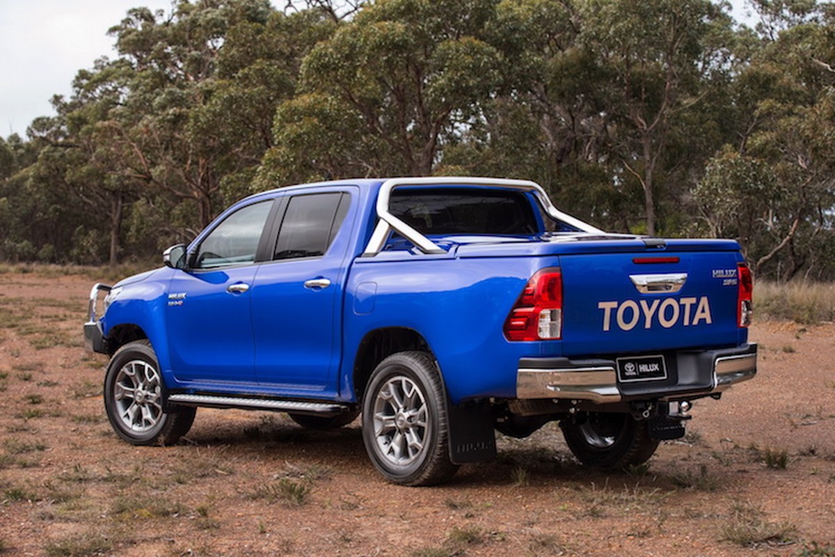 Vua ra mat, Toyota Hilux da co phu kien chinh hang “khung“-Hinh-2