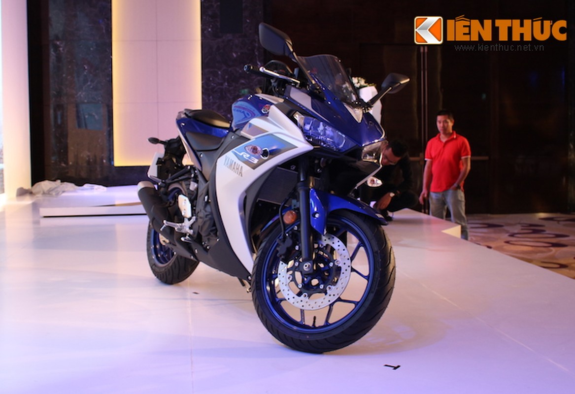 “Zoom chi tiet” sportbike Yamaha YZF-R3 vua ra mat tai VN-Hinh-2