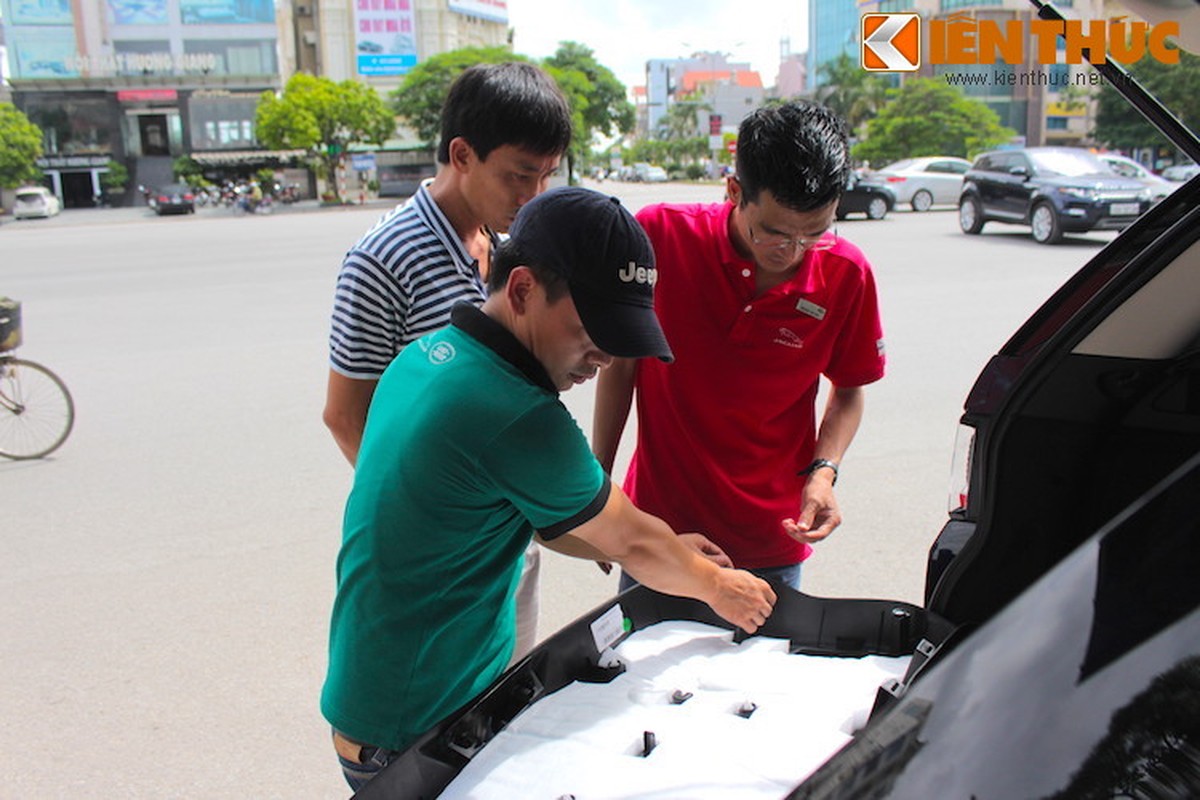 Dan xe sang tien ty Jaguar Land Rover xuat hien tai Hai Phong-Hinh-12