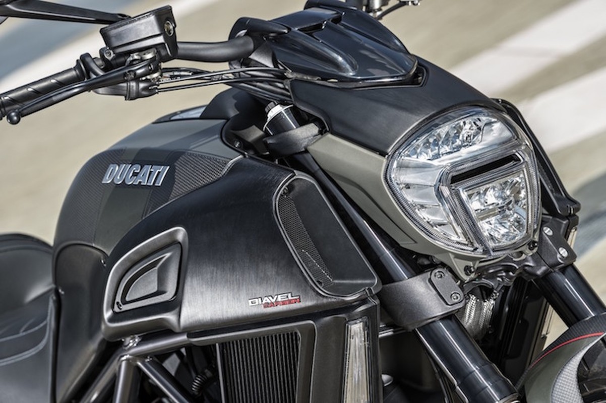 Ducati Diavel Carbon se 