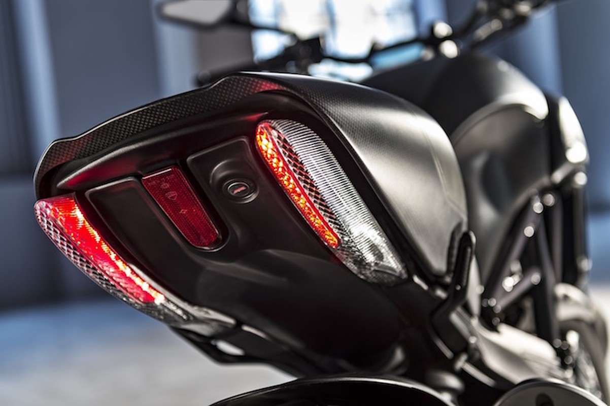 Ducati Diavel Carbon se 