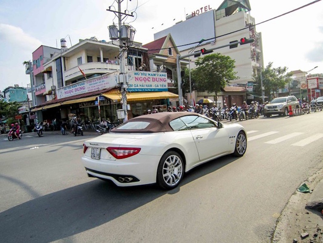 Sieu xe tien ty Maserati Gran Cabrio lan banh tai Sai Gon-Hinh-5