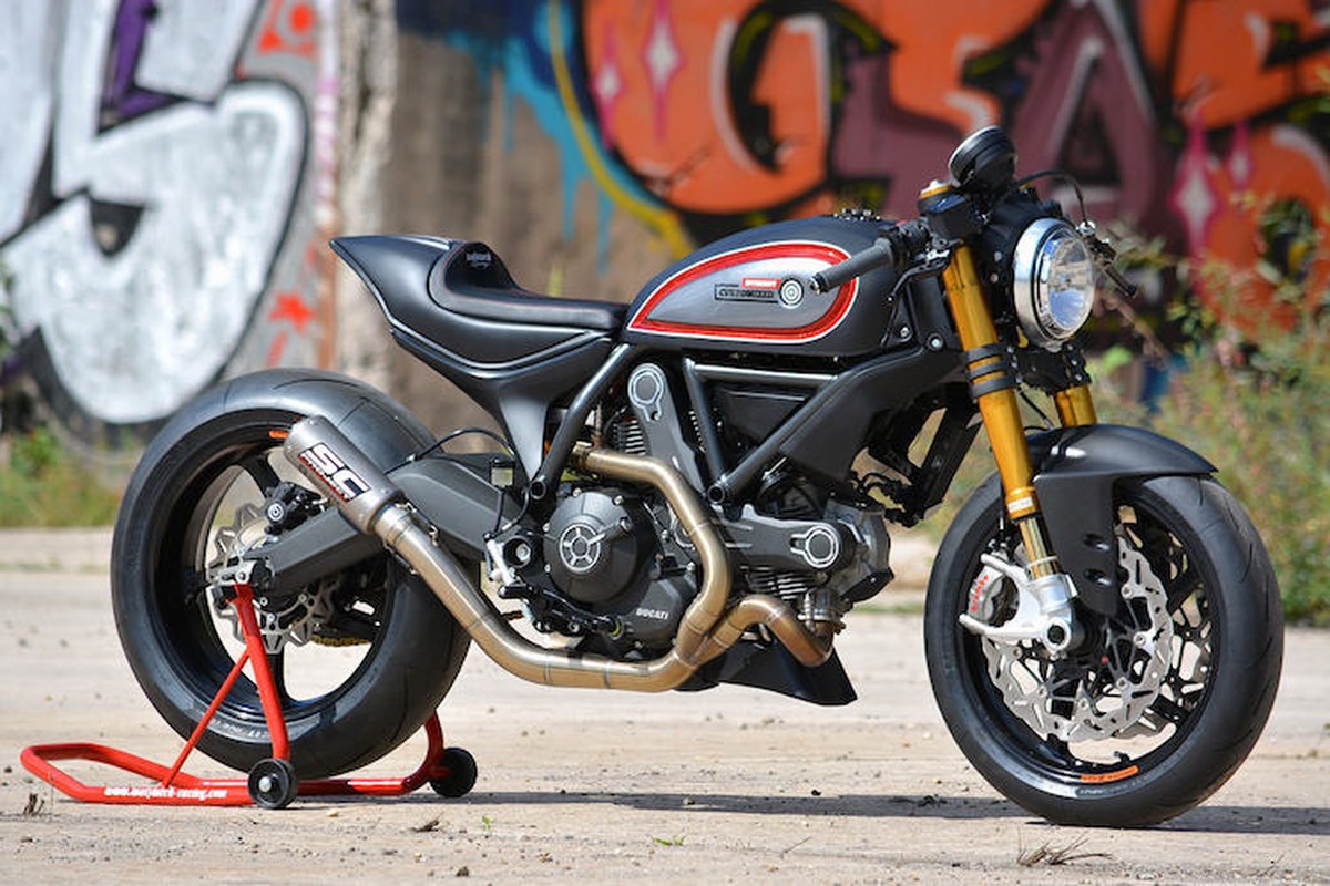 Ngam Ducati Scrambler phong cach cafe racer 