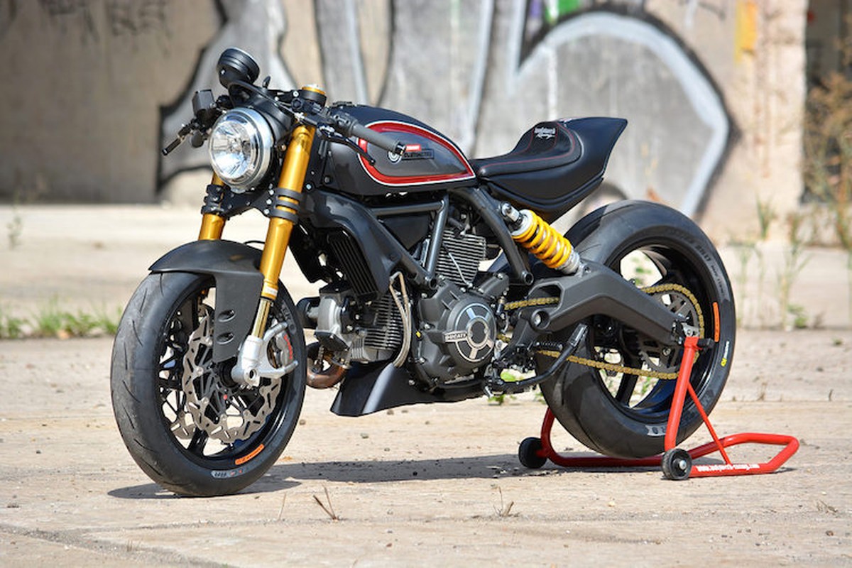 Ngam Ducati Scrambler phong cach cafe racer 