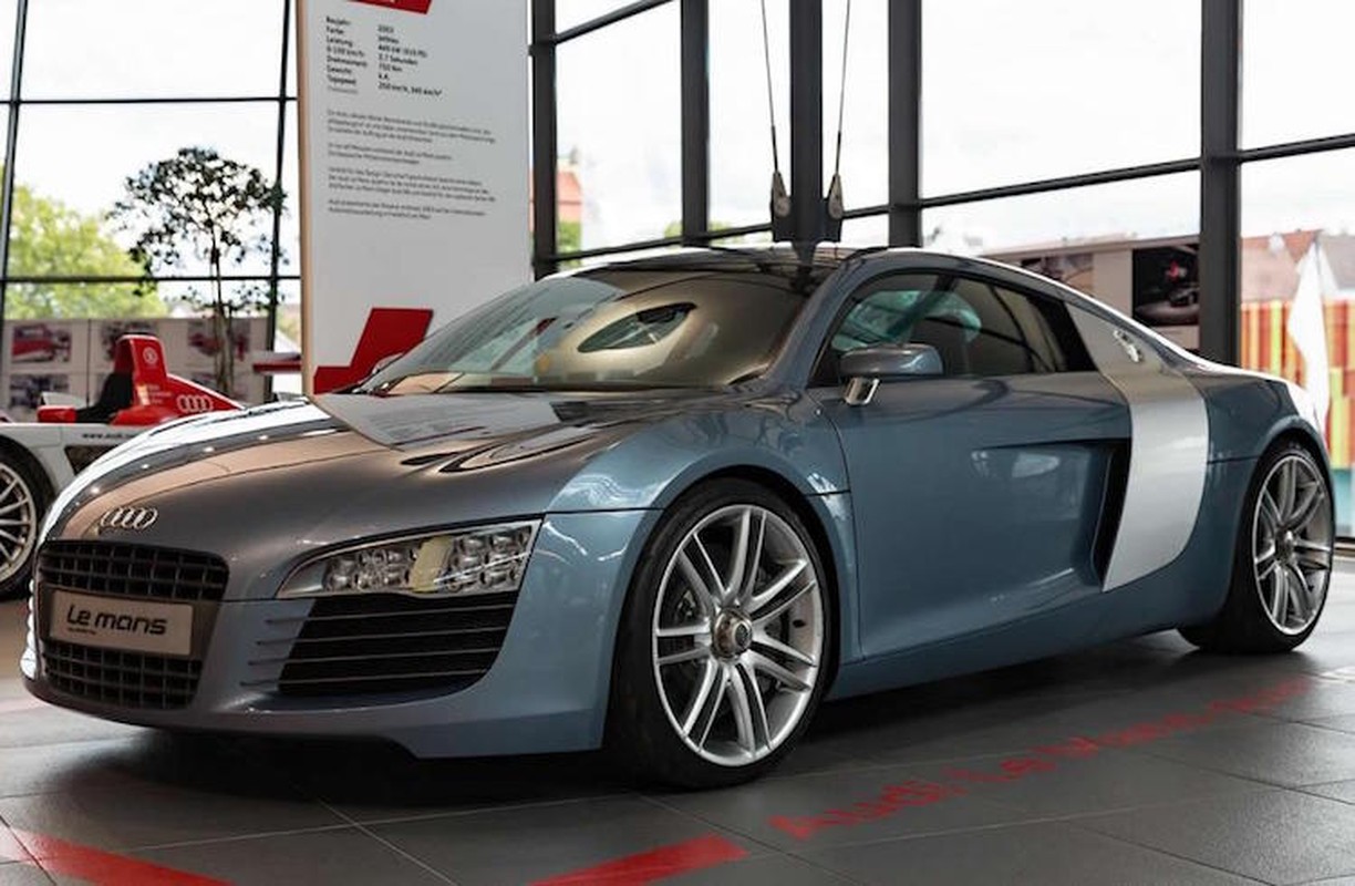 Audi R8 2015 lan dau so dang cung Le Mans quattro