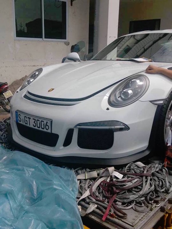 Sieu xe Porsche 911 GT3 RS hoan toan moi 