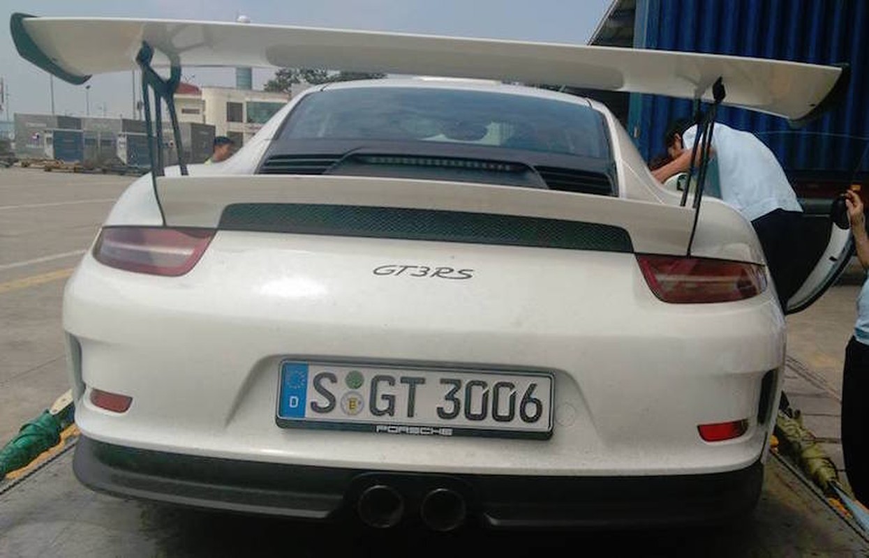 Sieu xe Porsche 911 GT3 RS hoan toan moi 