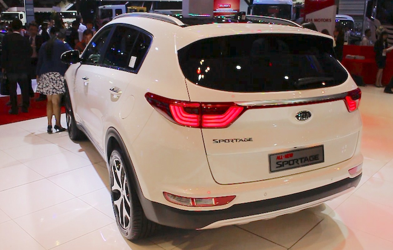 Kia mang 5 mau xe den trien lam oto Viet Nam 2015-Hinh-5