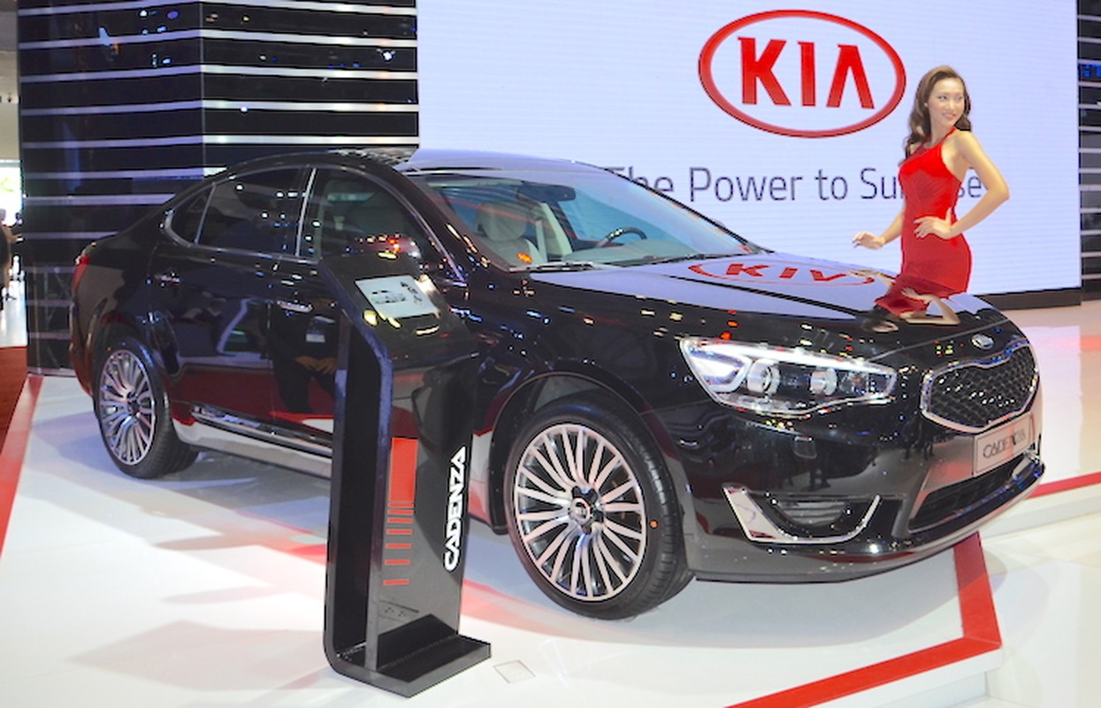 Kia mang 5 mau xe den trien lam oto Viet Nam 2015-Hinh-6