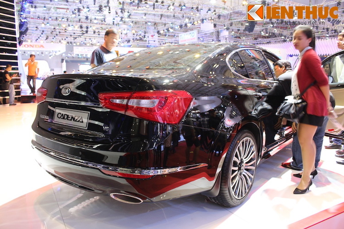 Ra mat tai Viet Nam, Kia Cadenza canh tranh Toyota Camry-Hinh-5