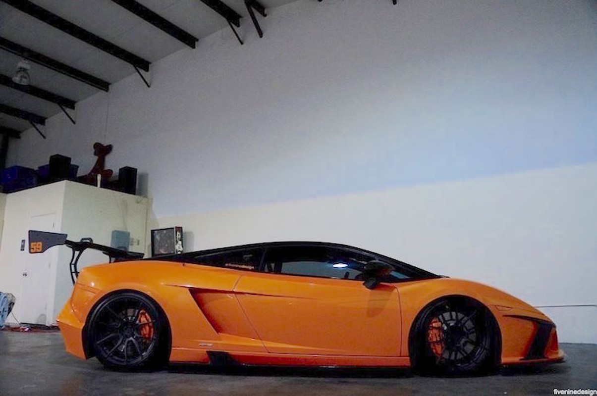 Chi tien ty bien Lamborghini Gallardo thanh ban dua duong pho-Hinh-2