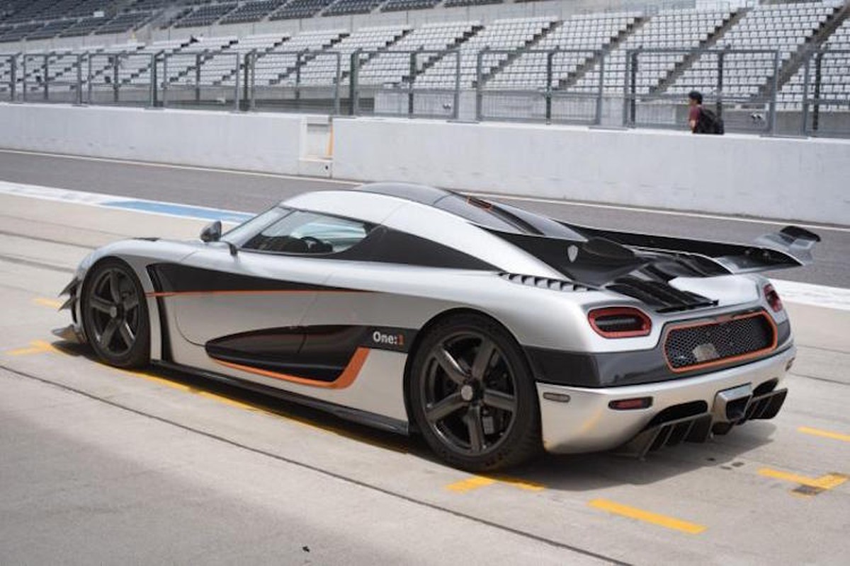 Ban test sieu xe Koenigsegg One:1 co gia “khung” 135 ty-Hinh-2