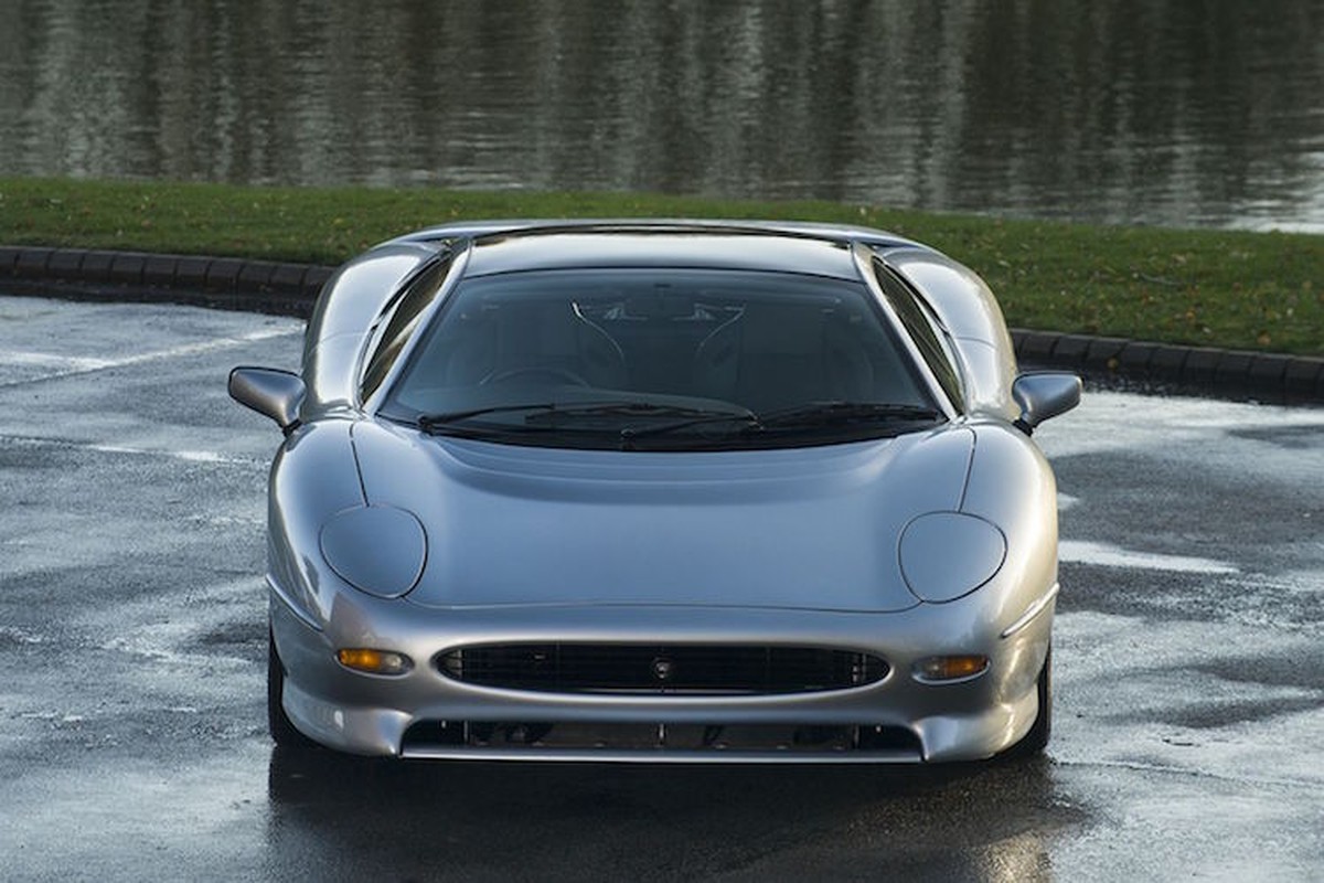 Chi tiet sieu xe “hang doc” Jaguar XJ220 doi 1992 gia 8 ty-Hinh-2