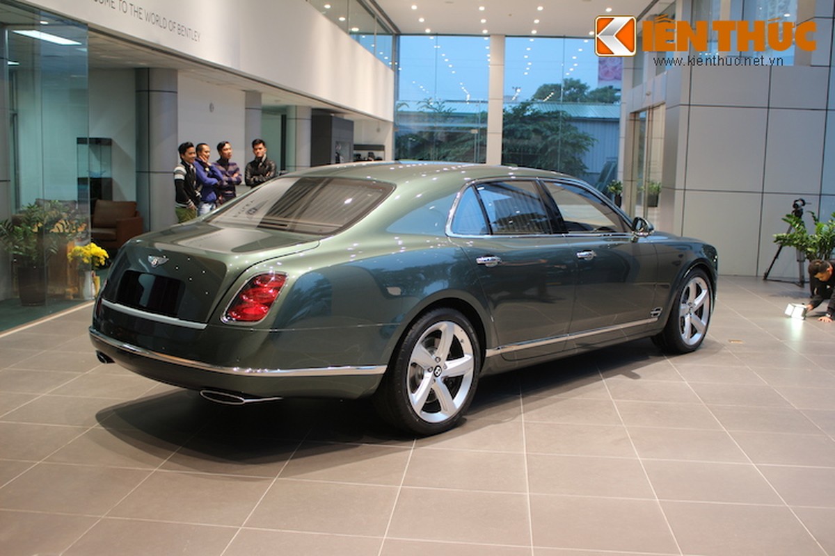 Bentley Mulsanne Speed chuc ty, 