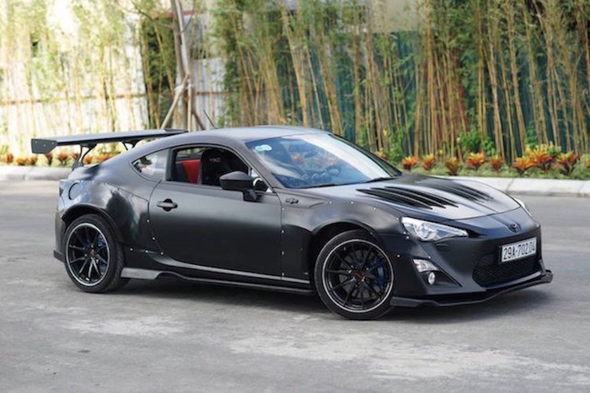 Toyota GT86 khung nhat Viet Nam thay ao, 