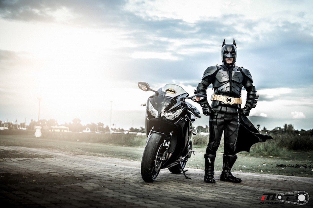 Sieu anh hung Batman chay moto CBR1000RR di tu thien-Hinh-8