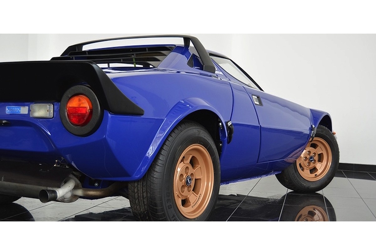 Sieu xe dua rally “sieu doc” Lancia Stratos HF gia 11,2 ty-Hinh-9