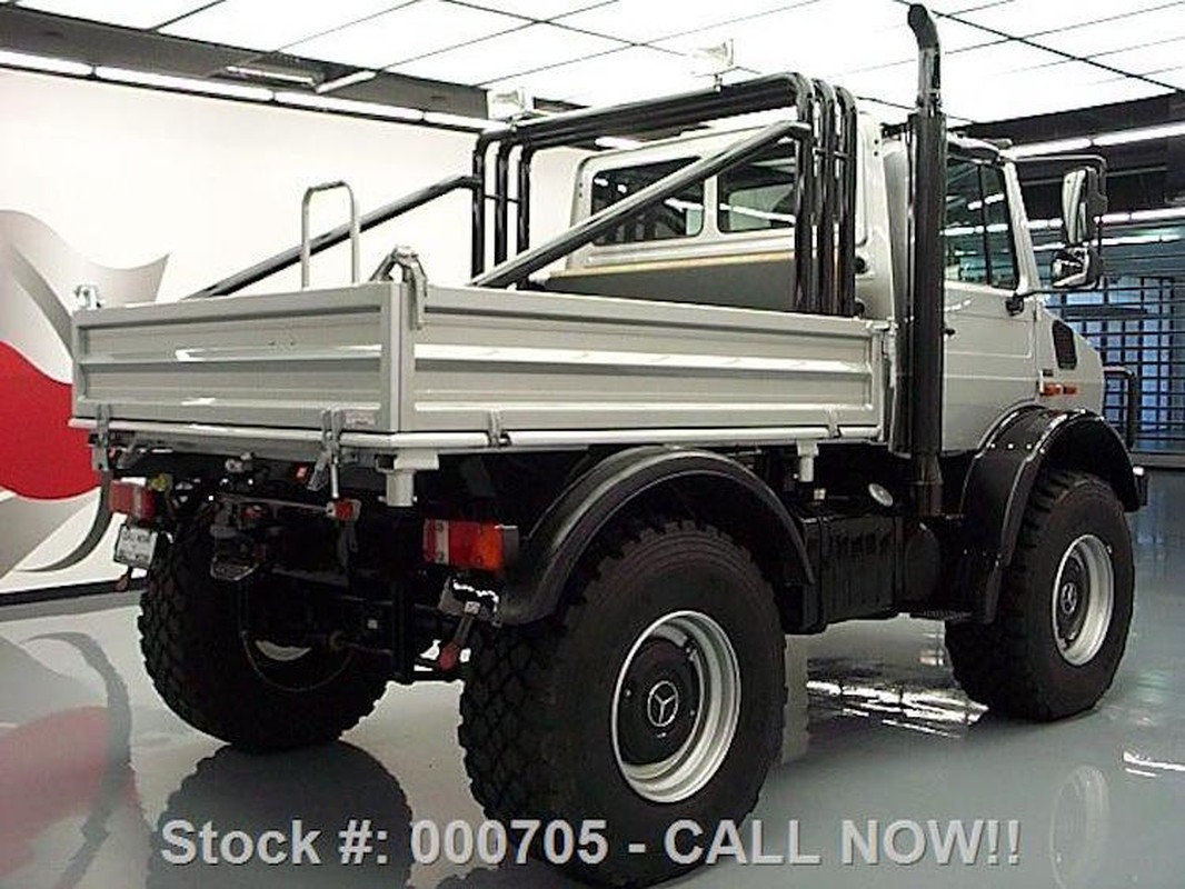 “Ke huy diet” ban xe tai khung Mercedes Unimog gia 7,8 ty-Hinh-4