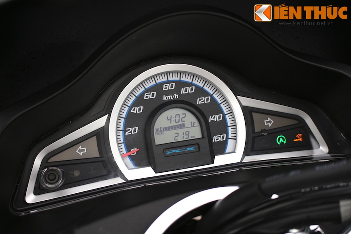 Chi tiet Honda PCX ban dac biet 2016 gia 55,5 trieu dong-Hinh-10