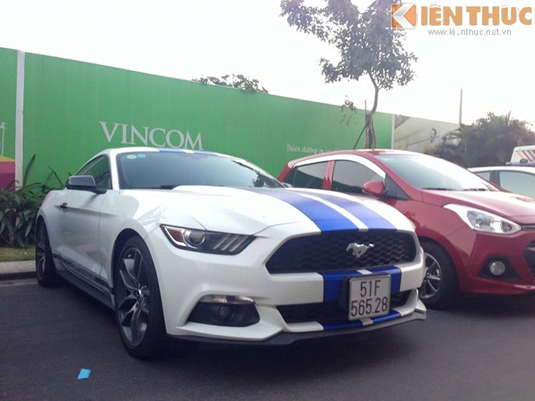 Xe co bap Ford Mustang 2015 noi bat tai Da Nang-Hinh-9