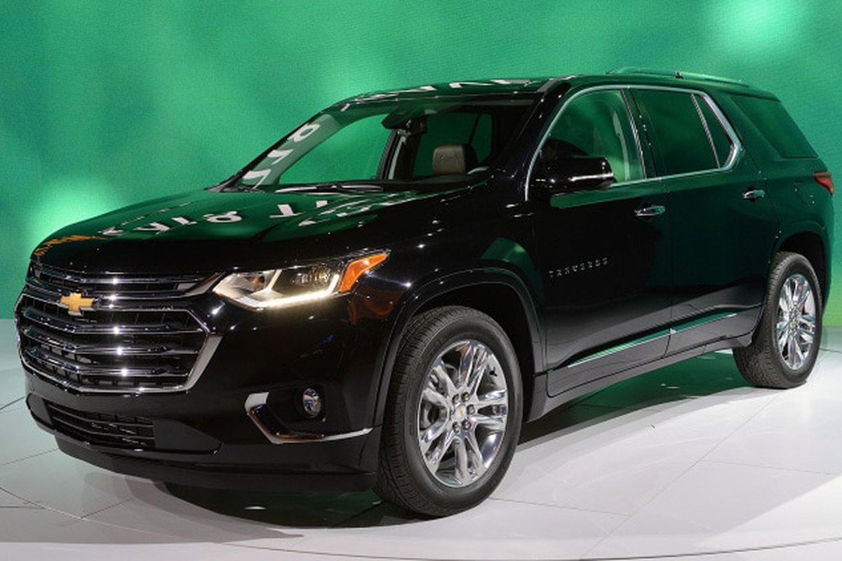 Chevrolet Traverse 2018 &quot;doi thu&quot; Ford Explorer gia 701 trieu