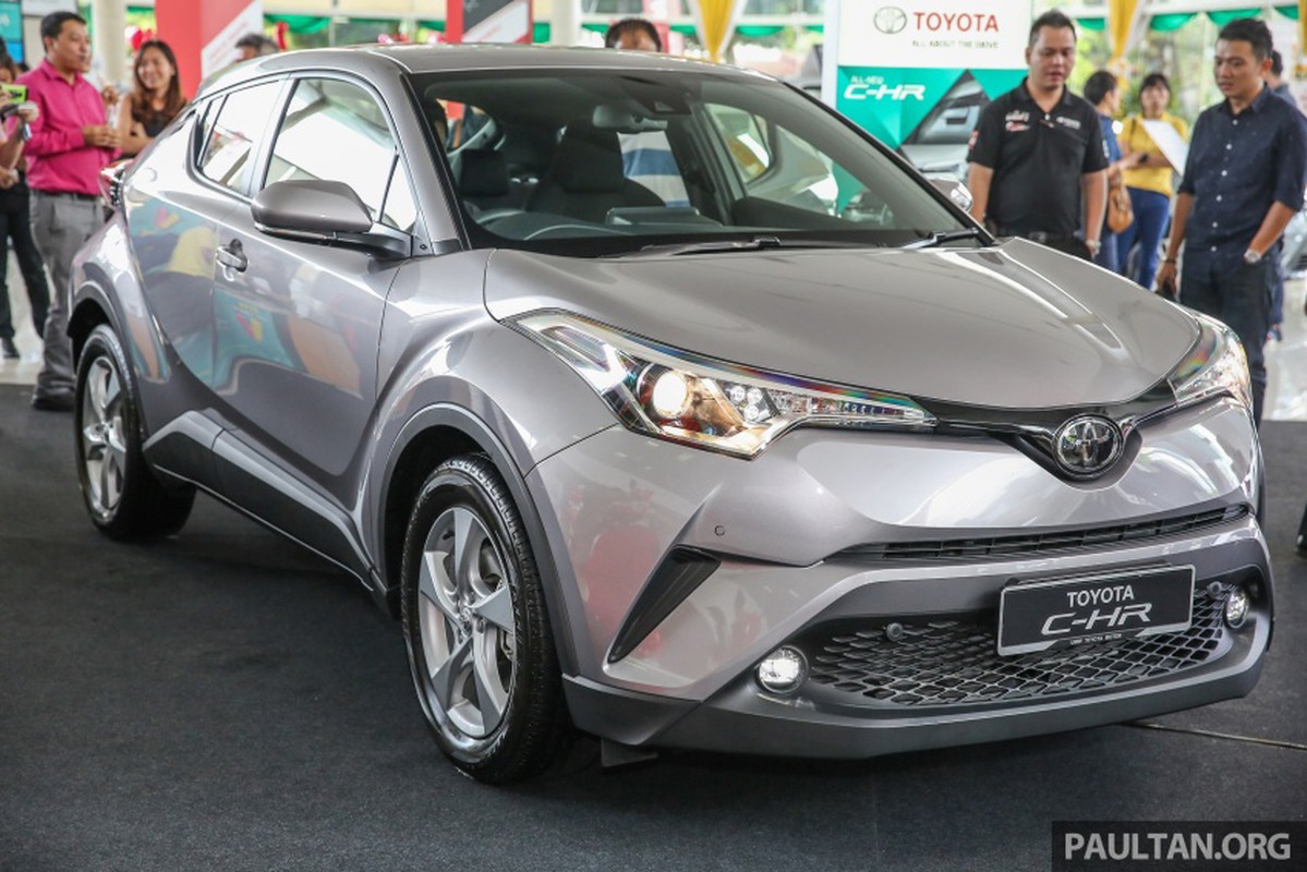 Toyota ra mat xe oto CH-R &quot;doi thu&quot; Mazda CX-3