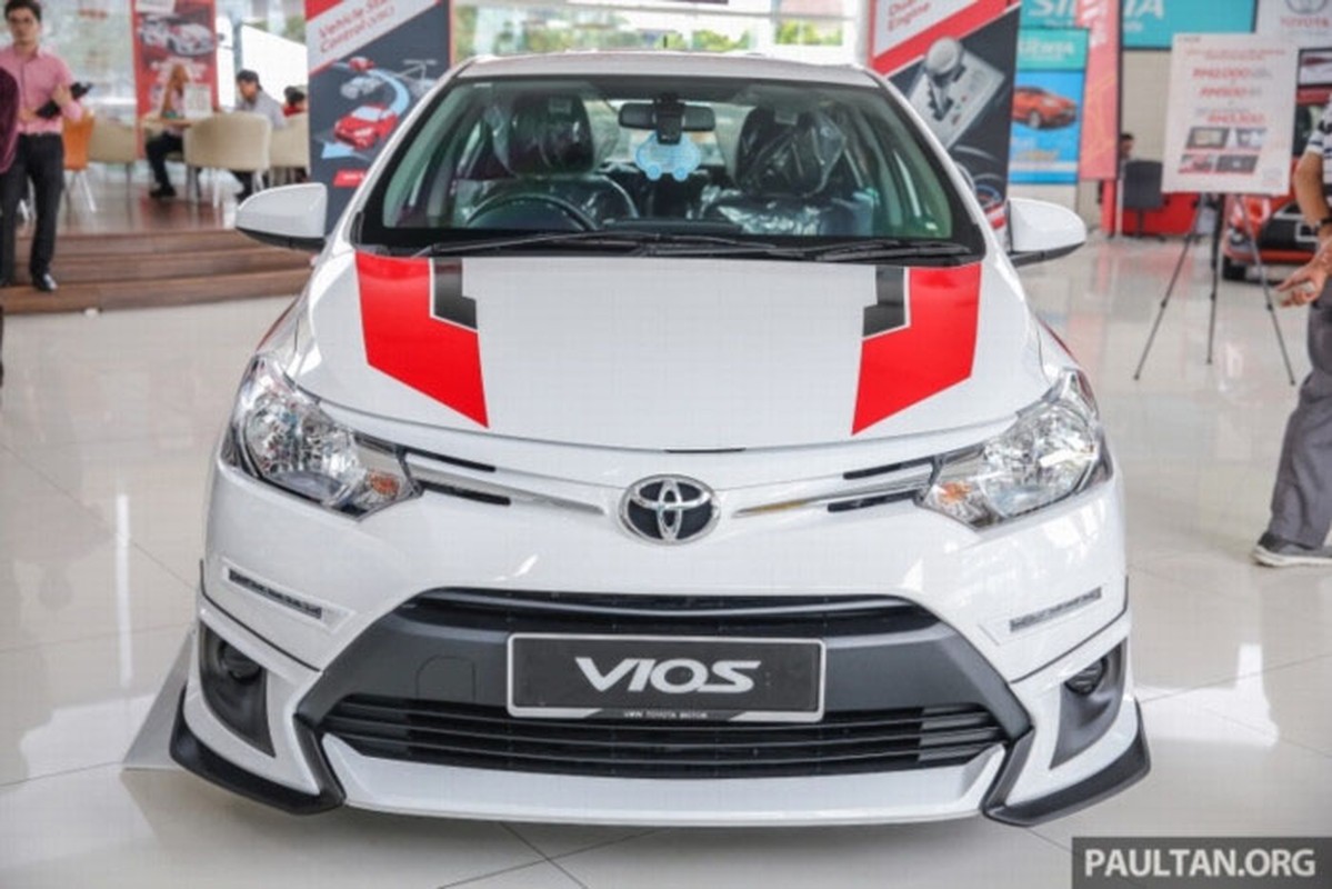 Soi &quot;Xe hop&quot; Toyota Vios Sports Edition 2017 gia 452 trieu-Hinh-3