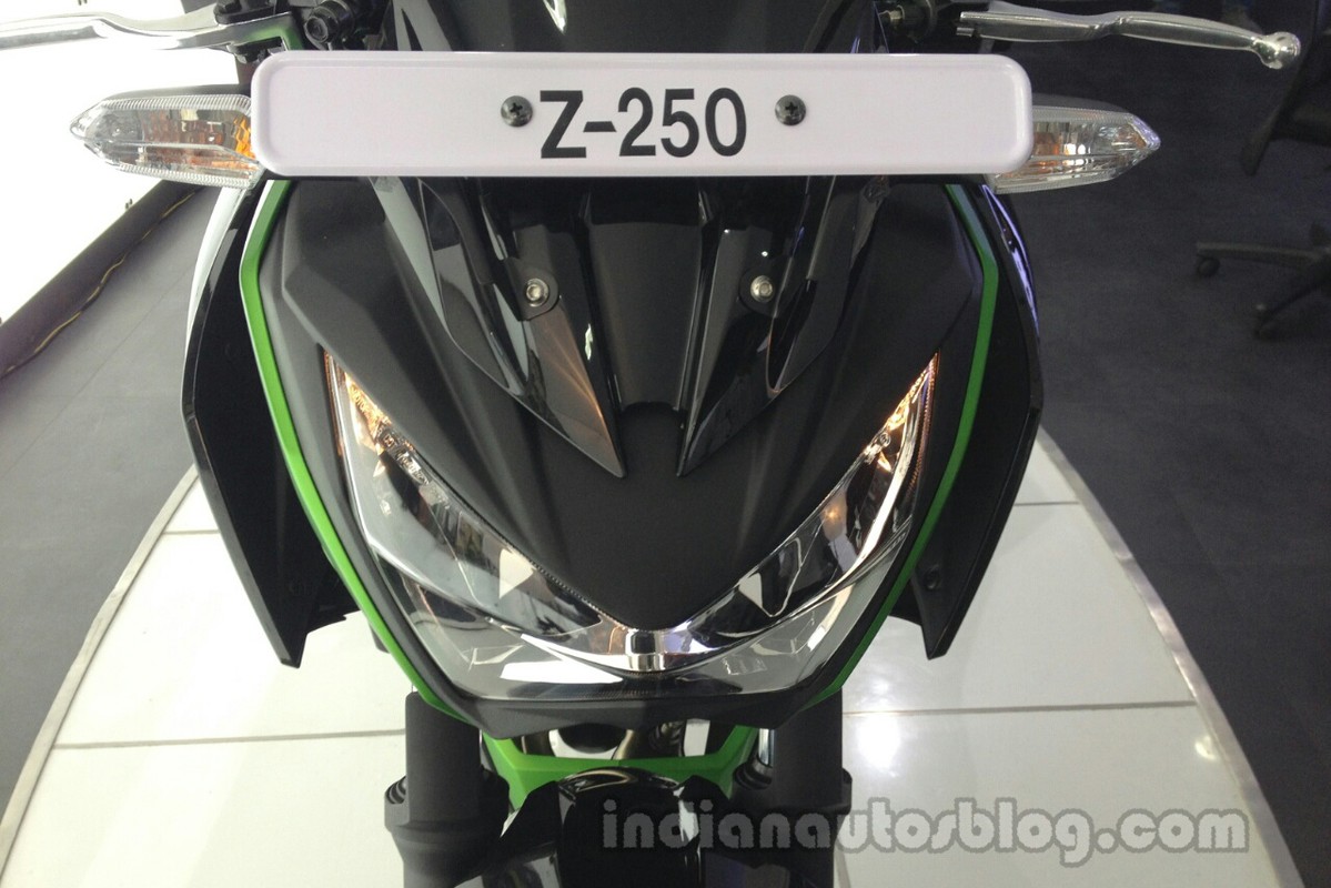 Moto Kawasaki Z250 ABSmoi &quot;chot gia&quot; 102 trieu dong-Hinh-4