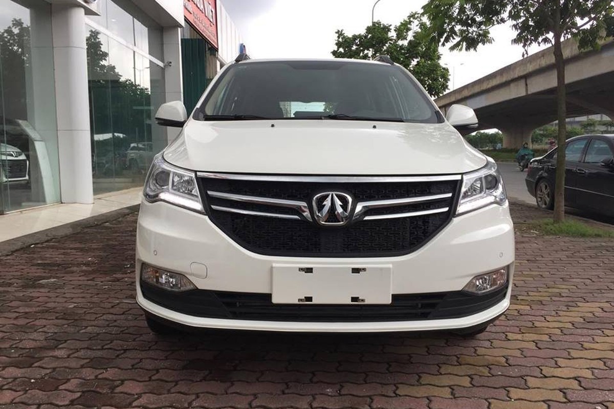 “Xe Tau” BAIC F5 gia 548 trieu dau Toyota Innova tai VN-Hinh-4