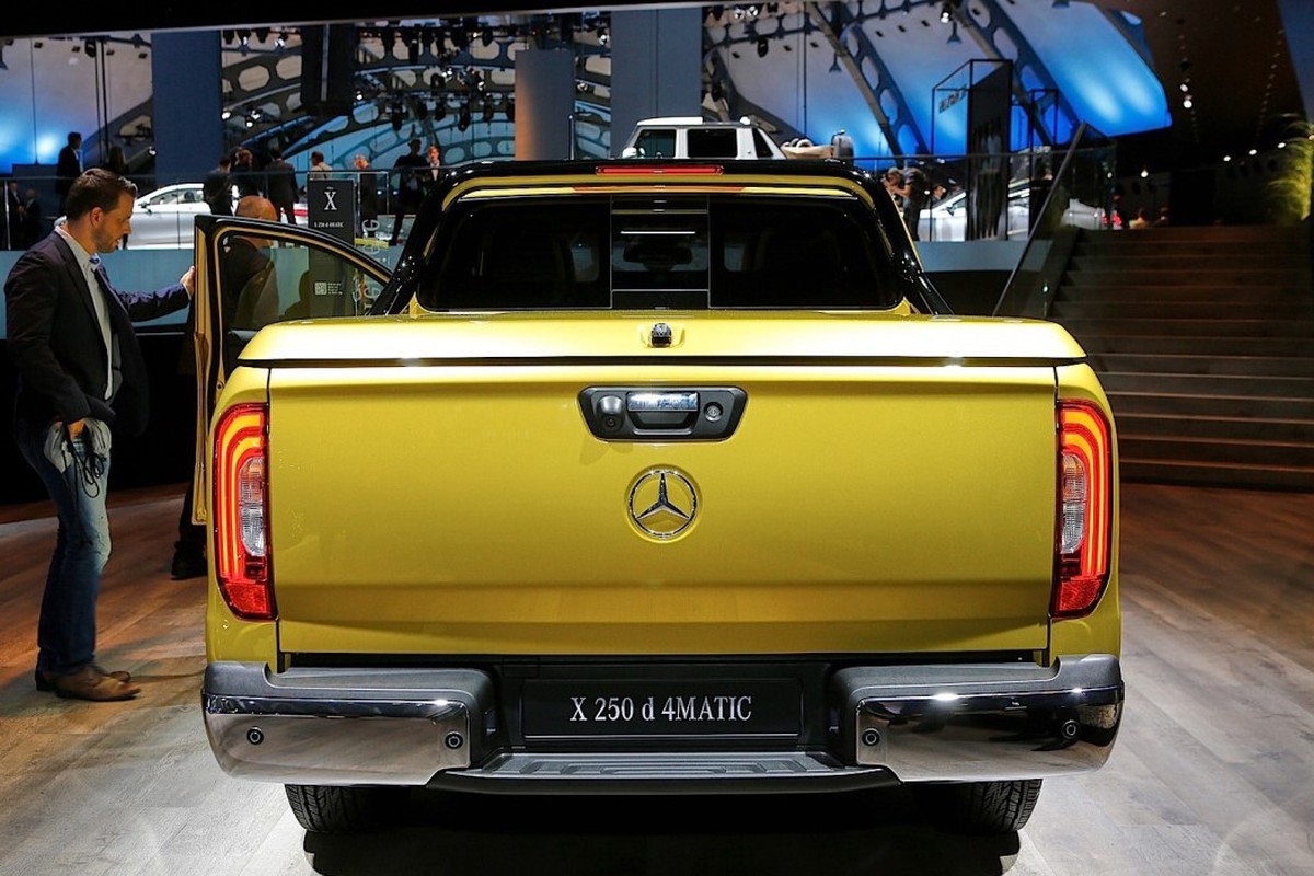 BMW “che kheo&quot; Mercedes-Benz ve mau ban tai X-Class-Hinh-4