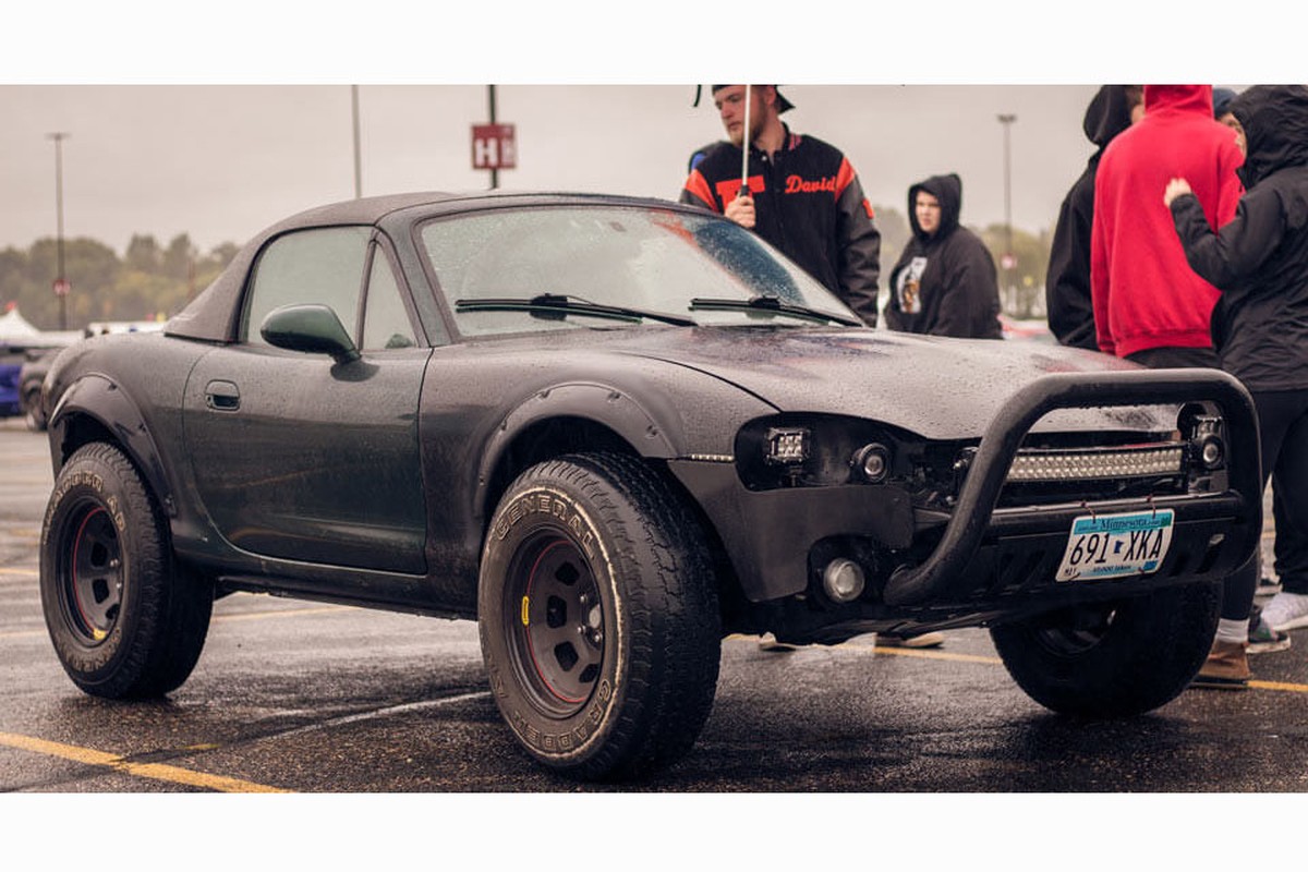 Chi tiet Mazda MX-5 do off-road &quot;cuc chat”