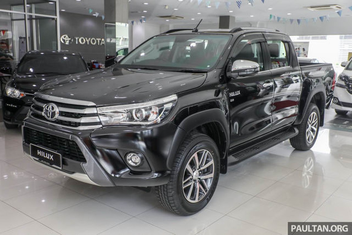 Toyota Hilux 2017 ban nang cap “chot gia” 469 trieu dong