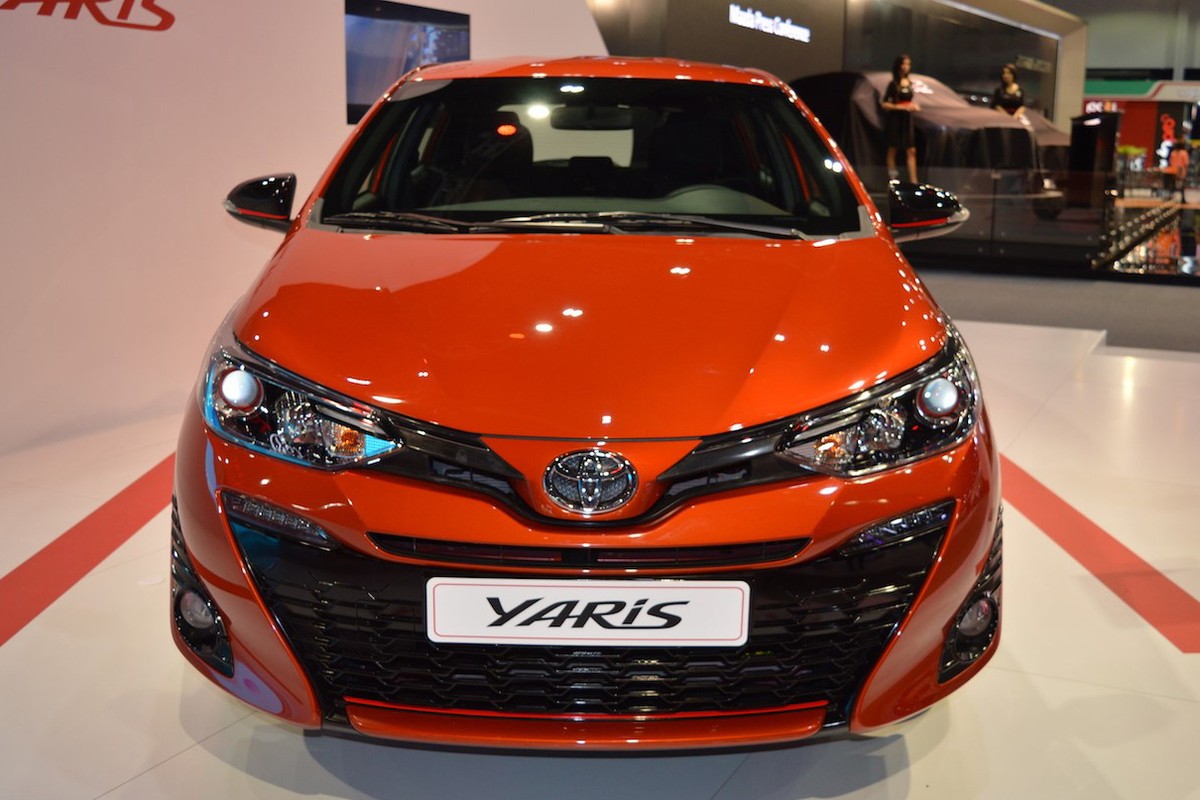 Can canh xe gia re Toyota Yaris 2018 dep tung mi-li-met-Hinh-4