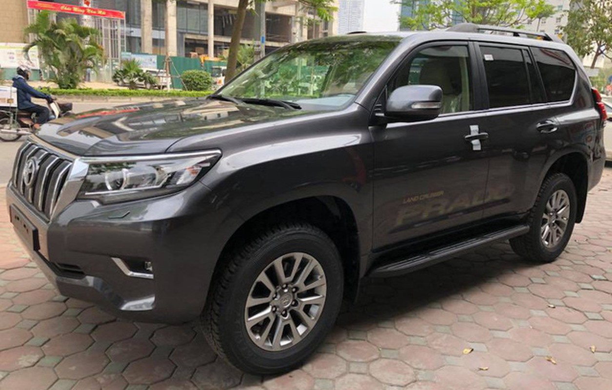 Can canh Toyota Prado VX 2018 gia gan 3 ty tai VN