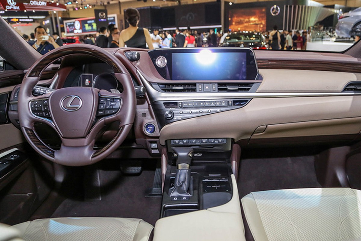 Xe sang Lexus ES 2019 dau tien lo dien tai Dong Nam A-Hinh-7