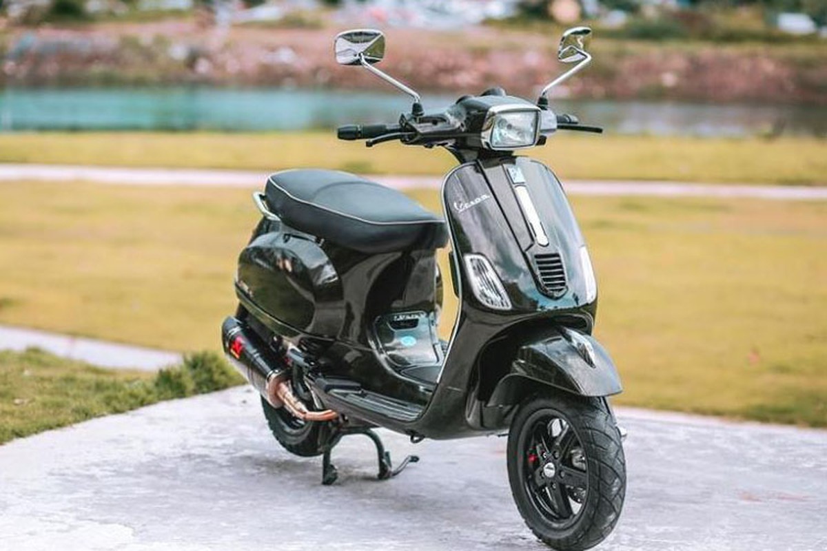 Dan choi Sai Gon do xe ga Vespa S125 ie sieu an tuong