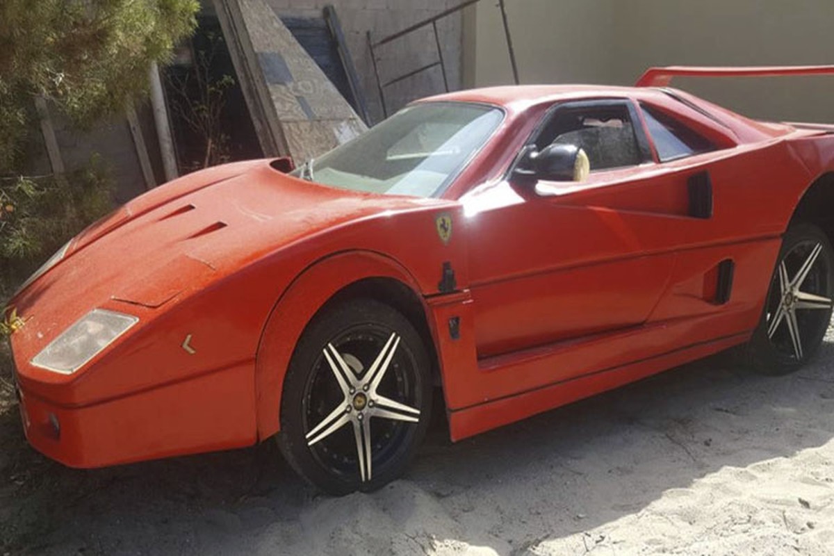 Choang voi sieu xe Ferrari F40 nhai gia 135 trieu dong-Hinh-2