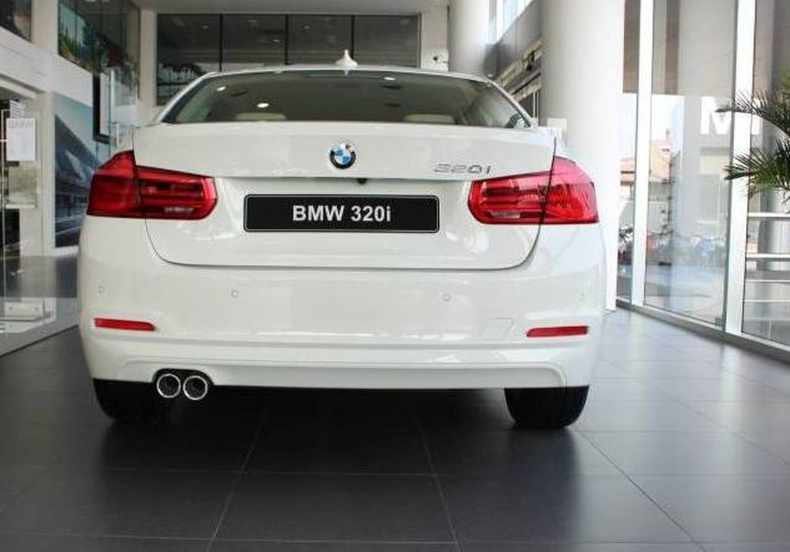 Xe sang BMW 320i dung 8 nam, gia 468 trieu o Ha Noi-Hinh-5