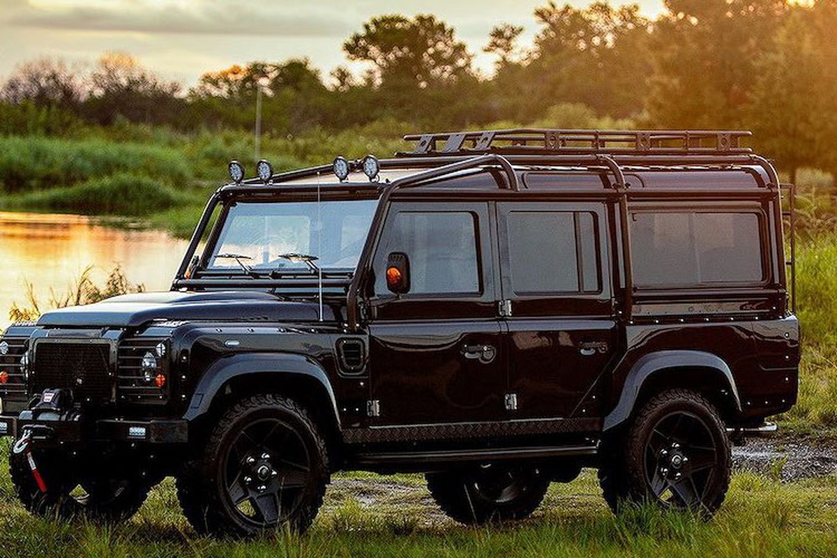 Xem Land Rover Defender 110 do khung tu trong ra ngoai-Hinh-4