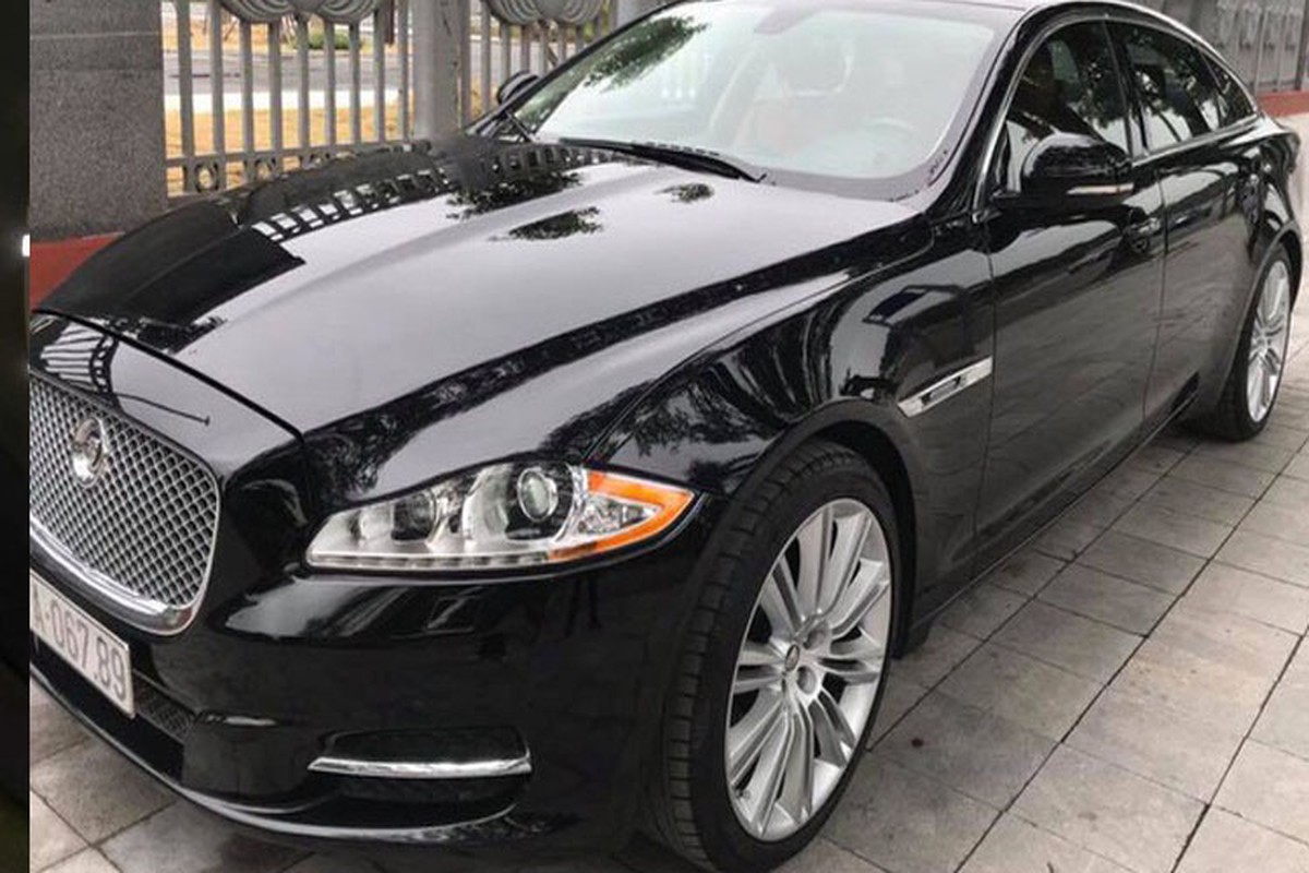 Jaguar XJL Supercharged bien “khung” gia 2,6 ty o Nghe An