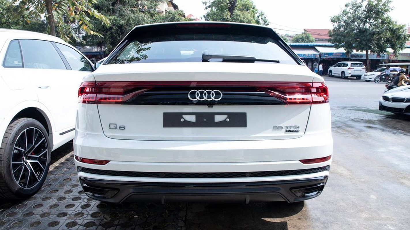 Dan SUV sang chanh Audi Q8 moi gia 4,5 ty tai Campuchia-Hinh-7