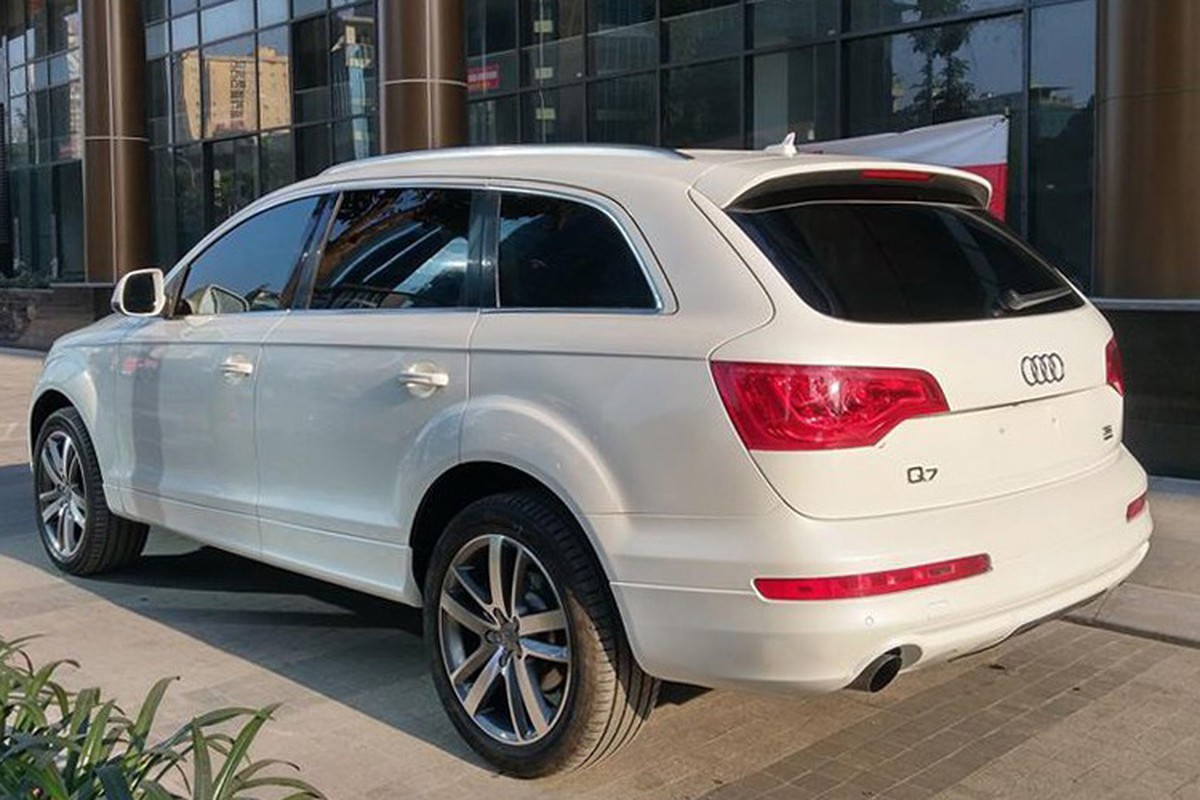 Choang voi SUV hang sang Audi Q7 chi 1,25 ty o Ha Noi-Hinh-5