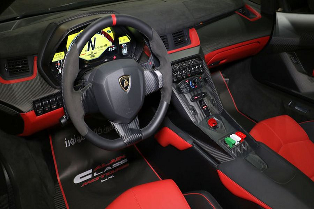 Chi tiet sieu xe trieu do - Lamborghini Veneno Roadster Carbon-Hinh-6