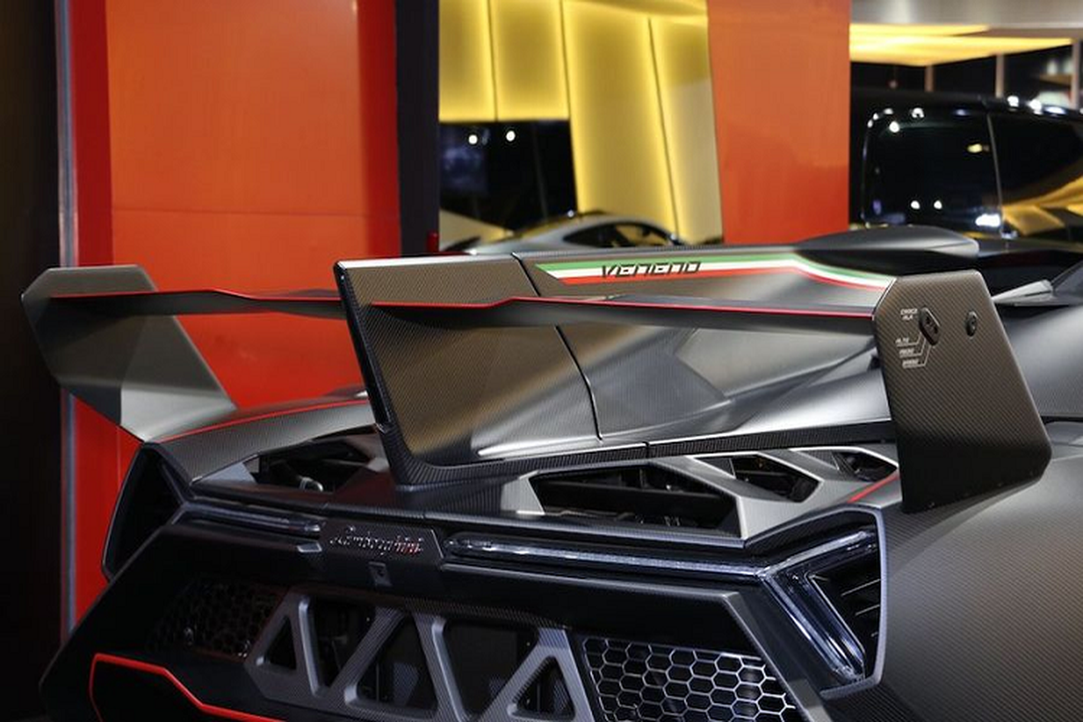 Chi tiet sieu xe trieu do - Lamborghini Veneno Roadster Carbon-Hinh-9